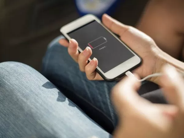 Đừng làm 6 điều cấm kỵ khi sạc smartphone này, trừ khi bạn muốn sớm chia tay để... lên đời máy mới
